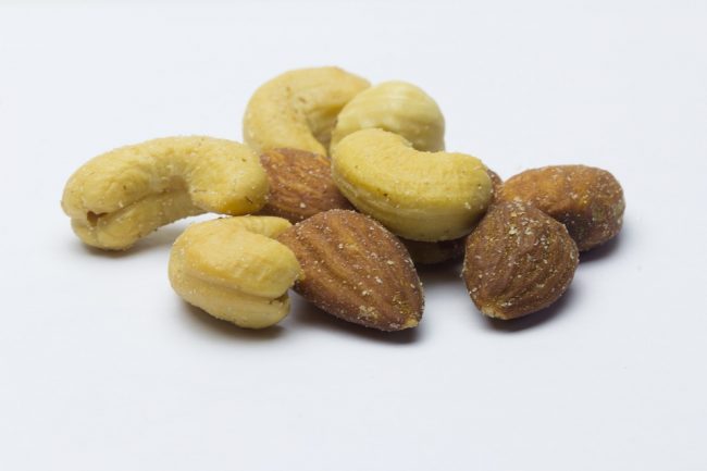 almonds and cashews for dogs